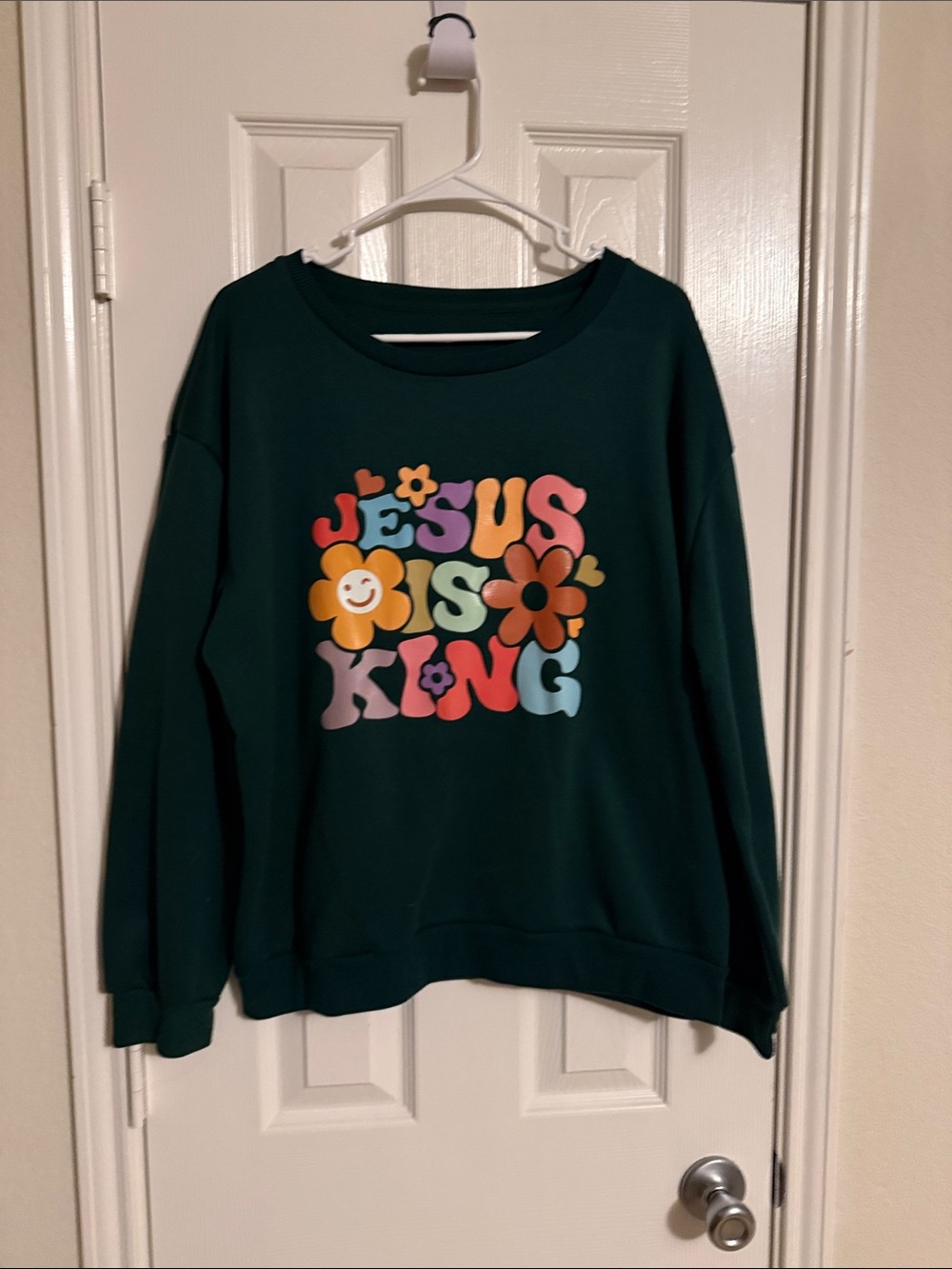 Womens Green Graphic Sweatshirt - 'Jesus Is King'